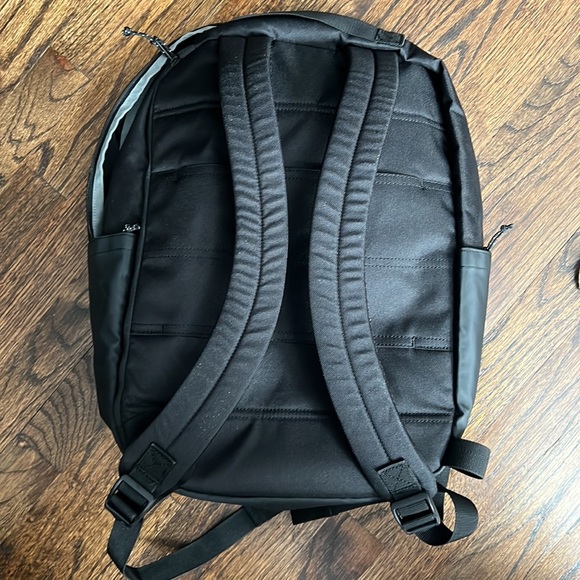 Timbuk2 Incognito Backpack - Google logo - Picture 3 of 3